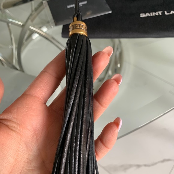 Saint Laurent YSL  Lou Bag in Quilted Leather - Picture 11 of 11